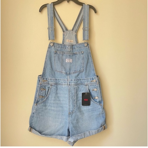 Levis Vintage Women’s Short Overalls Size M - Picture 1 of 2